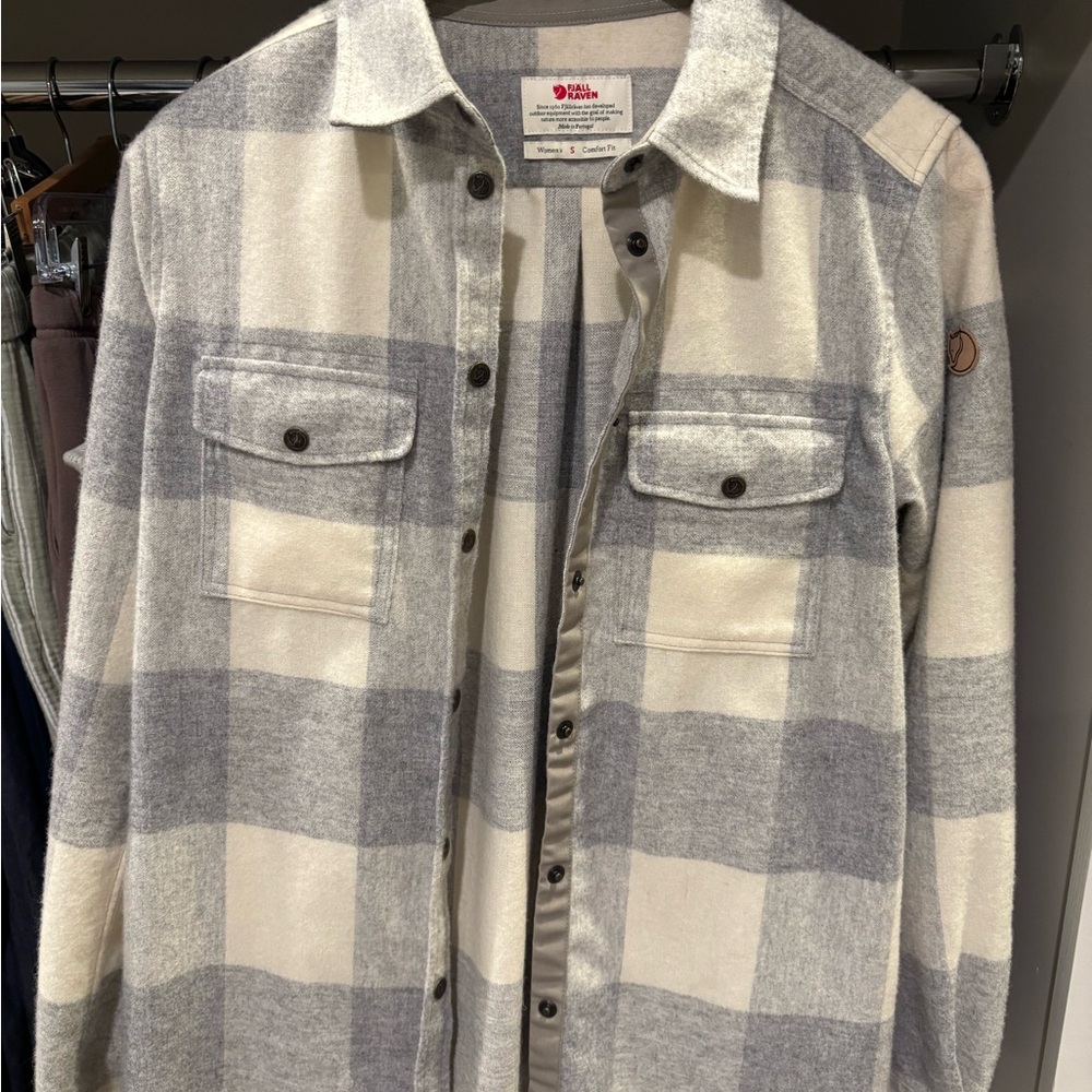 Fjallraven Gray and Cream Button Down Shirt - Picture 2 of 2